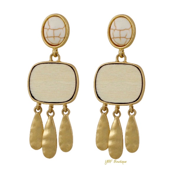 New Antique Gold & Ivory Wood Drop Post Statement Fashion Earrings - Picture 2 of 3